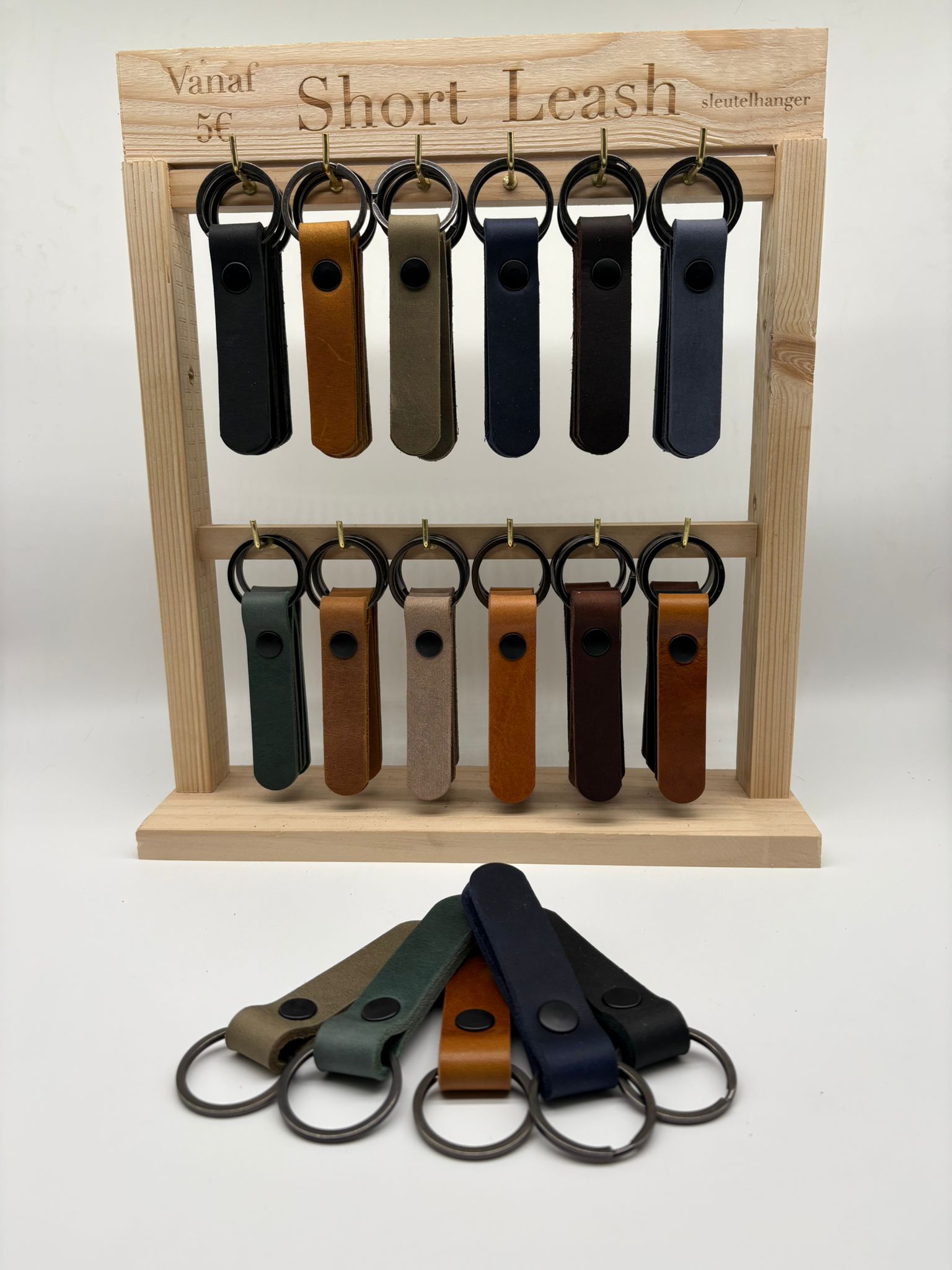 Short Leash Sleutelhangers – Personaliseerbaar